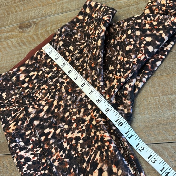 Lululemon Invigorate High-rise Crop Motion Flux Multi Size 6 - Picture 3 of 9